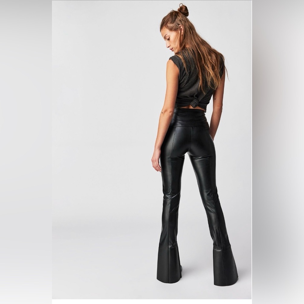 Norma Kamali Vegan Spat Leggings black NWT